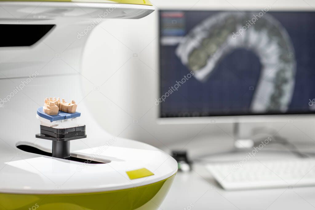 Scanning jaw model on the 3rd scanner at the lab