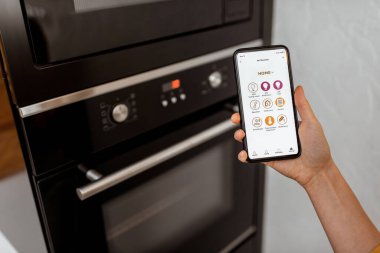 Controlling smart kitchen appliance with mobile application