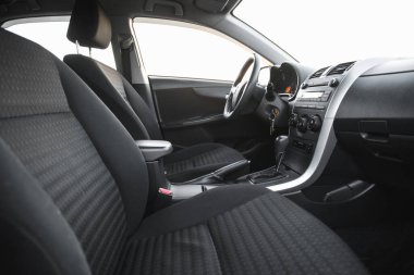 Oleksandrivka, Dnipropetrovsk bölgesi, Ukrayna - 10 Mart 2020: Toyota Corolla gri rengi, iç mimari