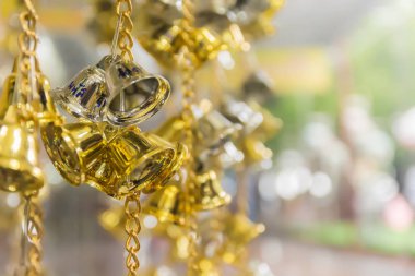 Dua çan. Tayland. Altın ve bronz bell. Budist çan l