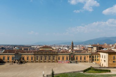 İtalya 'nın Floransa kentindeki Boboli Bahçeleri' nin içindeki eski şehir merkezinin ve Moda Müzesi 'nin muhteşem manzarası.