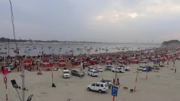Kumbh Mela Enorme Folla Aroma Ganga Rivier Vista Time Lapse — Video Stock
