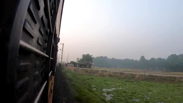 从不同的独特前景看列车运行拍摄窗口 — 图库视频影像
