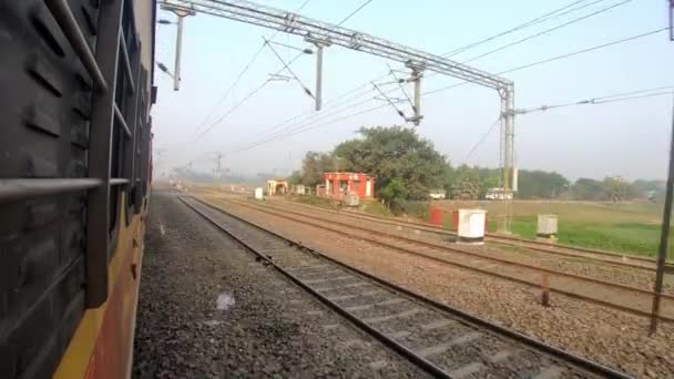 Trein Draaien Shots Venster Uitzicht Van Verschillende Unieke Prospectieve — Stockvideo