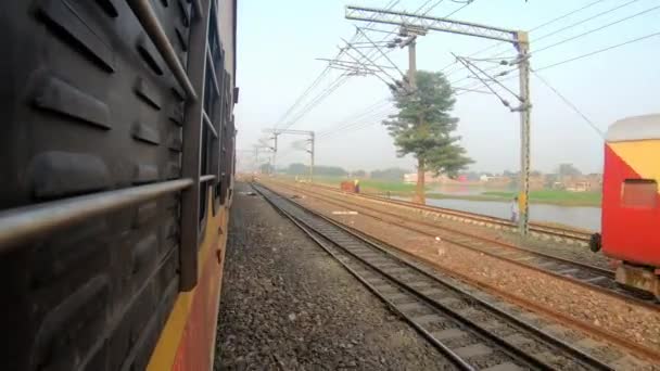 Tren Corriendo Disparos Ventana Vista Diferentes Perspectivas Únicas — Vídeo de stock