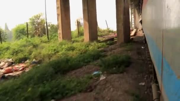 Treno Che Attraversa Ponte Sul Fiume Enorme Sparare Ponte Rajendra — Video Stock