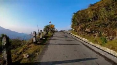 3 Ocak 2020 'de Sikkim himalayas Hindistan' da çekiliyor. 3 Ocak 2020 'de Coimbatore Hindistan' da çekiliyor..