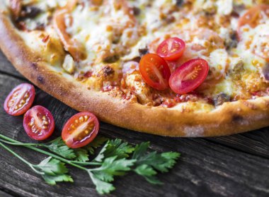 Pizza ve bileşenleri