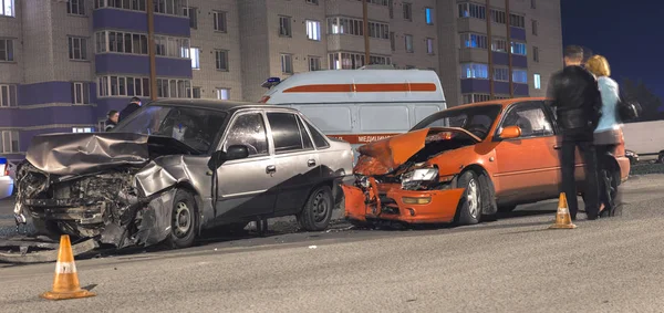 Accidente de coche nocturno — Foto de Stock