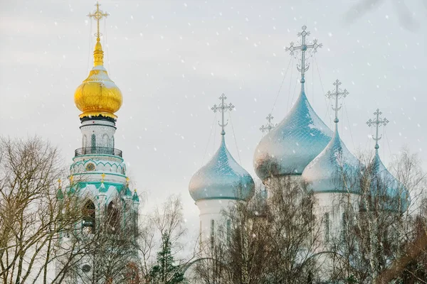 Campanile e cupole della Cattedrale di Santa Sofia — Foto Stock