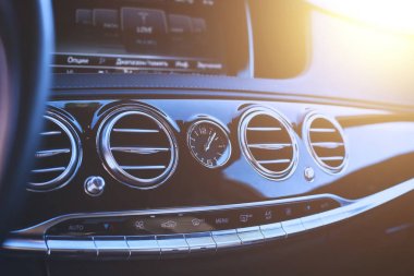 araba iç alan sığ derinliği ile