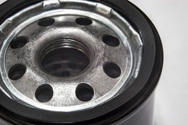 araba yağ filtre bölümü