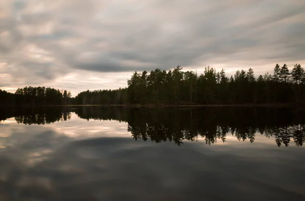 Noche Nublada Reserva Natural Malingarna Dalarna Suecia Fotografiada Con Larga — Foto de Stock