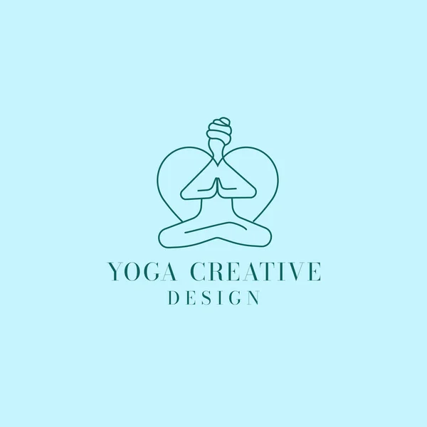 Logo del concetto di centro yoga. Piatto disegno vettoriale contorno illustrazione con l'uomo seduto con le gambe incrociate, mettendo le mani per pregare e meditare. Grande cuore dietro di lui . — Vettoriale Stock