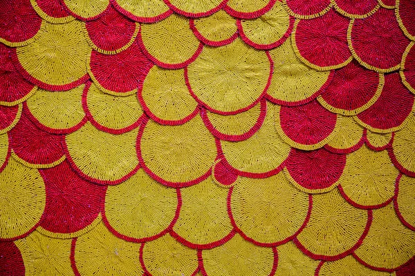 Geleneksel Afrika boncuk sanatının yakın çekimi