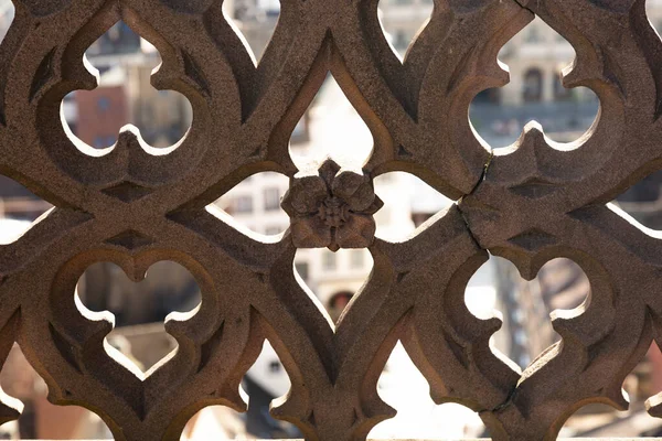 Strasbourg, Alsace, Fransa 'daki Notre Dam Katedrali' nin mimari detayları.