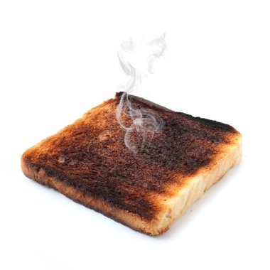 Beyaz zemin üzerinde izole edilmiş kızarmış ekmek dilimi