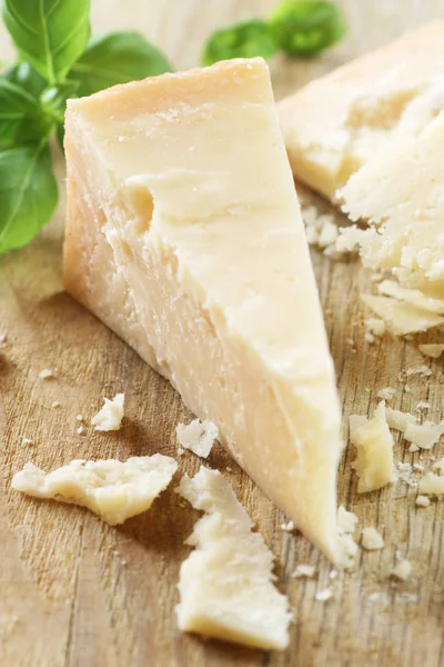 Close Shot Hard Cheese Wooden Table — Stock Photo, Image