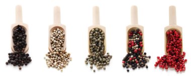 Beyaz üzerine izole edilmiş ahşap harfler.