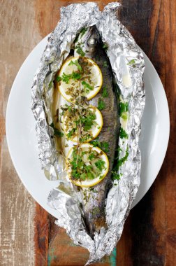 Bütün alabalık fırından çıktı.