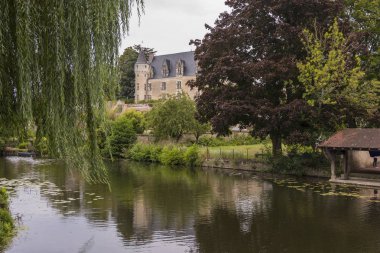 Montresor 'un güzel köyü Loire Vadisi' nde yer alan İndrois nehri ile yıkandı..