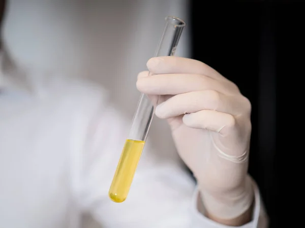 Covid-19 tıp teşhis hastanesi laboratuvarı doktor aşısı Corona virüsü