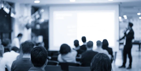 Presentación Negocios Dada Por Ejecutivo Tecnología Seminario Corporativo Con Orador — Foto de Stock