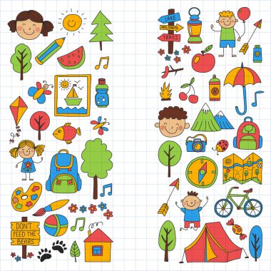 Yaz kampı çocuklar, çocuk oyunları, kamp çocuklar hiking, şarkı, Balık tutma, yürüme, çizim, okul yaz advetures sonra eğleniyor