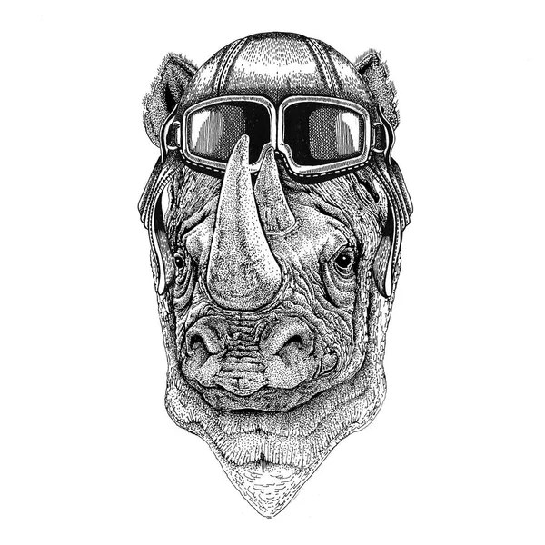 Rhinocéros, rhinocéros portant un casque en cuir Aviateur, motard, moto Illustration dessinée à la main pour tatouage, emblème, insigne, logo, patch — Photo