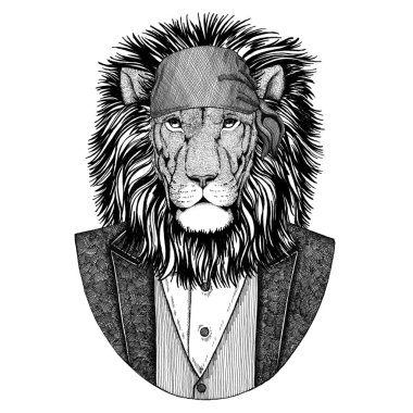 Vahşi aslan vahşi motorcu, korsan hayvan giyen bandana el çizilmiş resim dövme, amblem, rozet, logo, yama, t-shirt için