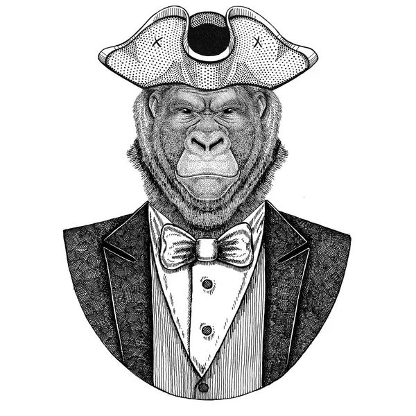 Gorilla, Affe, Affe schreckliches Tier mit Hahnenhut, Dreispitz handgezeichnetes Bild für Tätowierung, T-Shirt, Emblem, Abzeichen, Logo, Aufnäher — Stockfoto