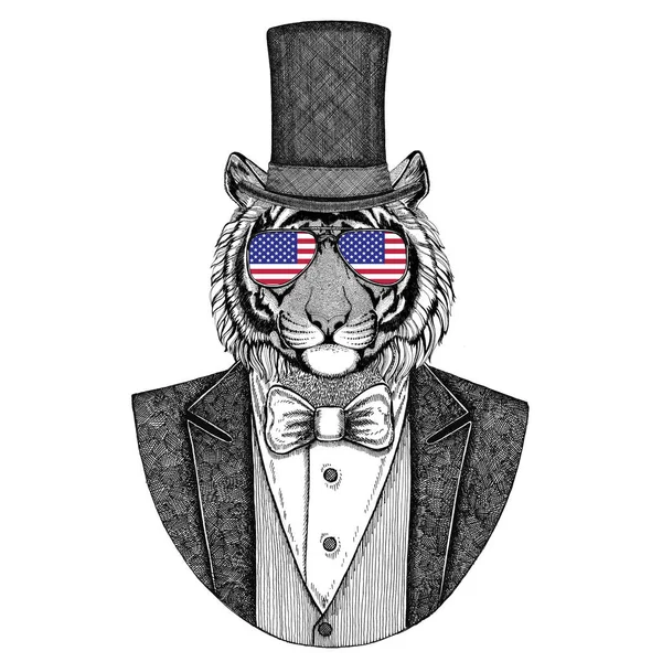 Wilde tijger. Dier vest met ' bow-tie en silk hoed, beaver hat, cilinder hoge hoed dragen. Elegante vintage dier. Afbeelding voor tattoo, t-shirt, embleem, badge, logo, patch — Stockfoto