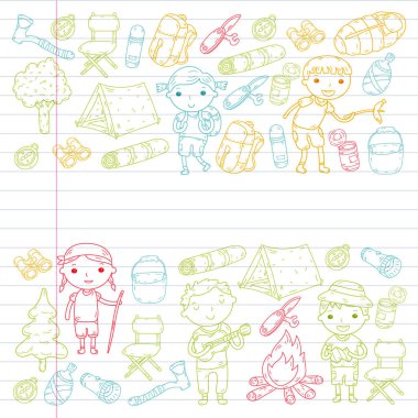 Kamp. Yaz tatili. Oğlanlar ve kızlar. Anaokulu Çocuk. Okulu öğrenci öğrencileri. Genç izci. Ahşap. Orman. Yangın. Macera ve keşif.