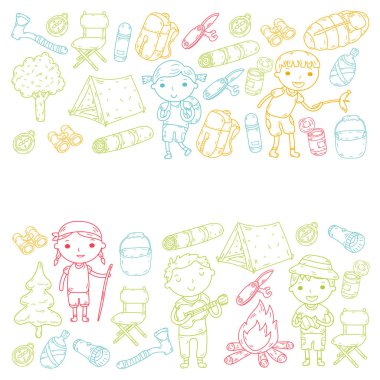 Kamp. Yaz tatili. Oğlanlar ve kızlar. Anaokulu Çocuk. Okulu öğrenci öğrencileri. Genç izci. Ahşap. Orman. Yangın. Macera ve keşif.