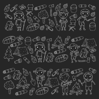 Kamp. Yaz tatili. Oğlanlar ve kızlar. Anaokulu Çocuk. Okulu öğrenci öğrencileri. Genç izci. Ahşap. Orman. Yangın. Macera ve keşif.