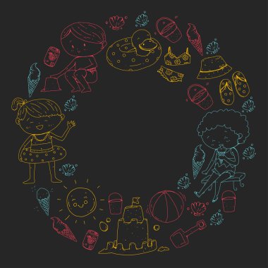 Çocuklar mutlu yaz tatil. Beach, seyahat Maceraları