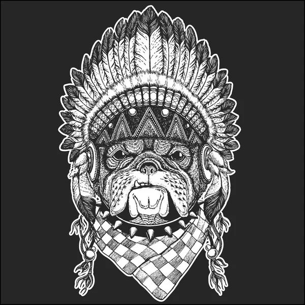 Bulldog Cool animal con tocado indio nativo americano con plumas Boho chic style Imagen dibujada a mano para tatuaje, emblema, insignia, logotipo, parche — Vector de stock