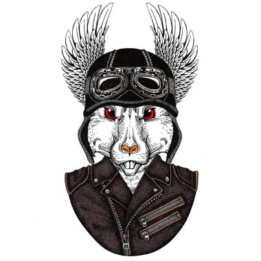 Bisikletli, motosikletli. Fare portresi. Deri bir kaskla. Motosiklet sembolü Çin mutlu yeni yıl 2020. Rock 'çı için hediye.