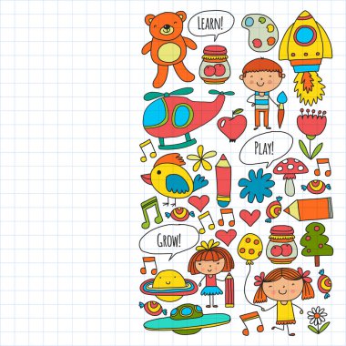 Küçük çocuklar ile vektör deseni. Anaokulu, oyun ve birlikte büyümek. Doodle tarzında oyuncaklar ve çocuklar simgeleri