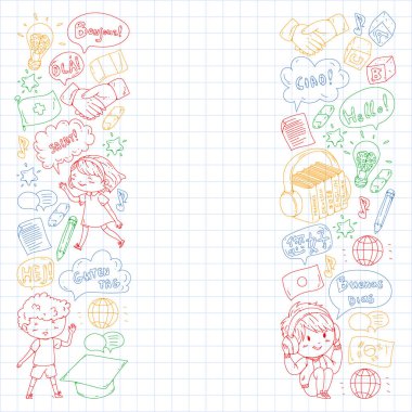 Dil sınıfı için Hello Vektör desenli diyalog bulutları, çevrimiçi kurslar. İngilizce, Arapça, İtalyanca, Japonca, İspanyolca, Çince, Almanca.