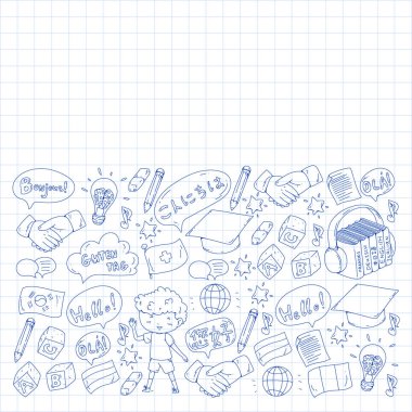 Dil sınıfı için Hello Vektör desenli diyalog bulutları, çevrimiçi kurslar. İngilizce, Arapça, İtalyanca, Japonca, İspanyolca, Çince, Almanca.