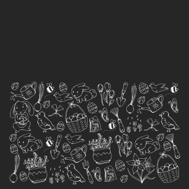 Paskalya ve bahar elemanları ile vektör deseni. Sepette yumurta, tavşan, çiçekler, kuşlar