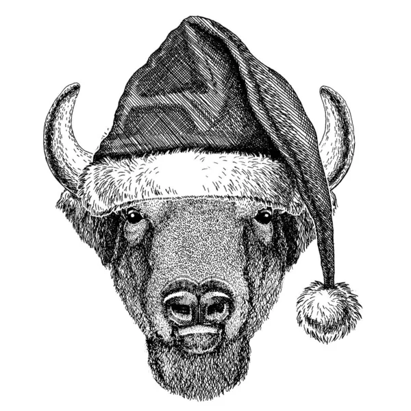 Баффало, бізон, бик, бик у капелюсі Санта Клауса. Ручний малюнок зображення для татуювання, емблеми, значка, логотипу, латка — стоковий вектор