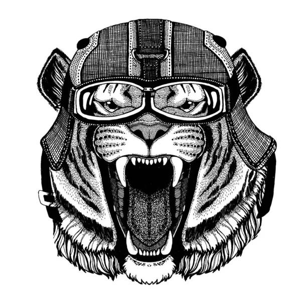 Tigre, gato salvaje Hipster animal con casco de moto. Imagen para la ropa de los niños del jardín de infantes, niños. Camiseta, tatuaje, emblema, insignia, logotipo, parche — Archivo Imágenes Vectoriales