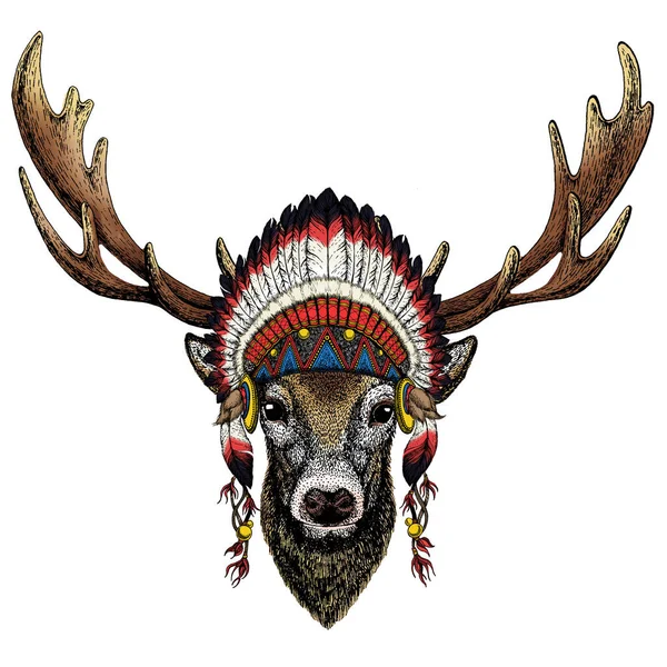 Deer portrait. Head of wild animal. Indian traditional headdress. — Stock Vector