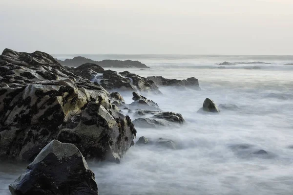 Exposição prolongada paisagem marinha — Fotografia de Stock