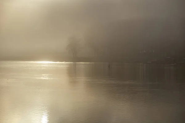 Morgengrauen am Douro-Fluss — Stockfoto