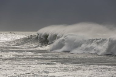 Uzun püskürtme dalgası