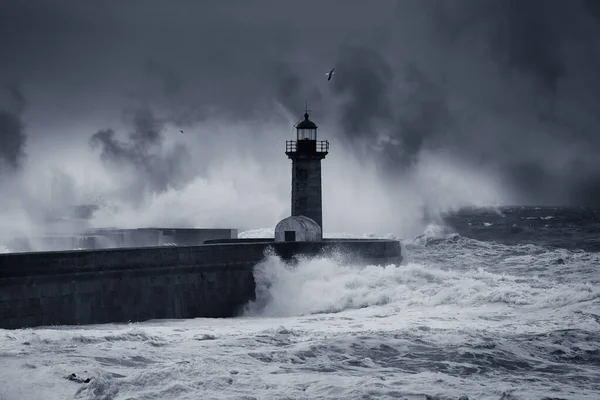 Dramatische Storm Bij Monding Van Rivier Douro Porto Verbeterde Lucht — Stockfoto