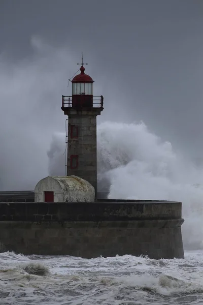 Big Wave Splash Douro River Mouth Old Lighthouse Oporto Late — Stock Photo, Image